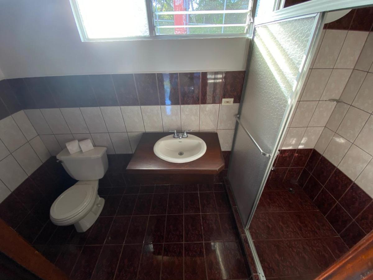 Hotel Puerto San Luis Tilarán Kültér fotó