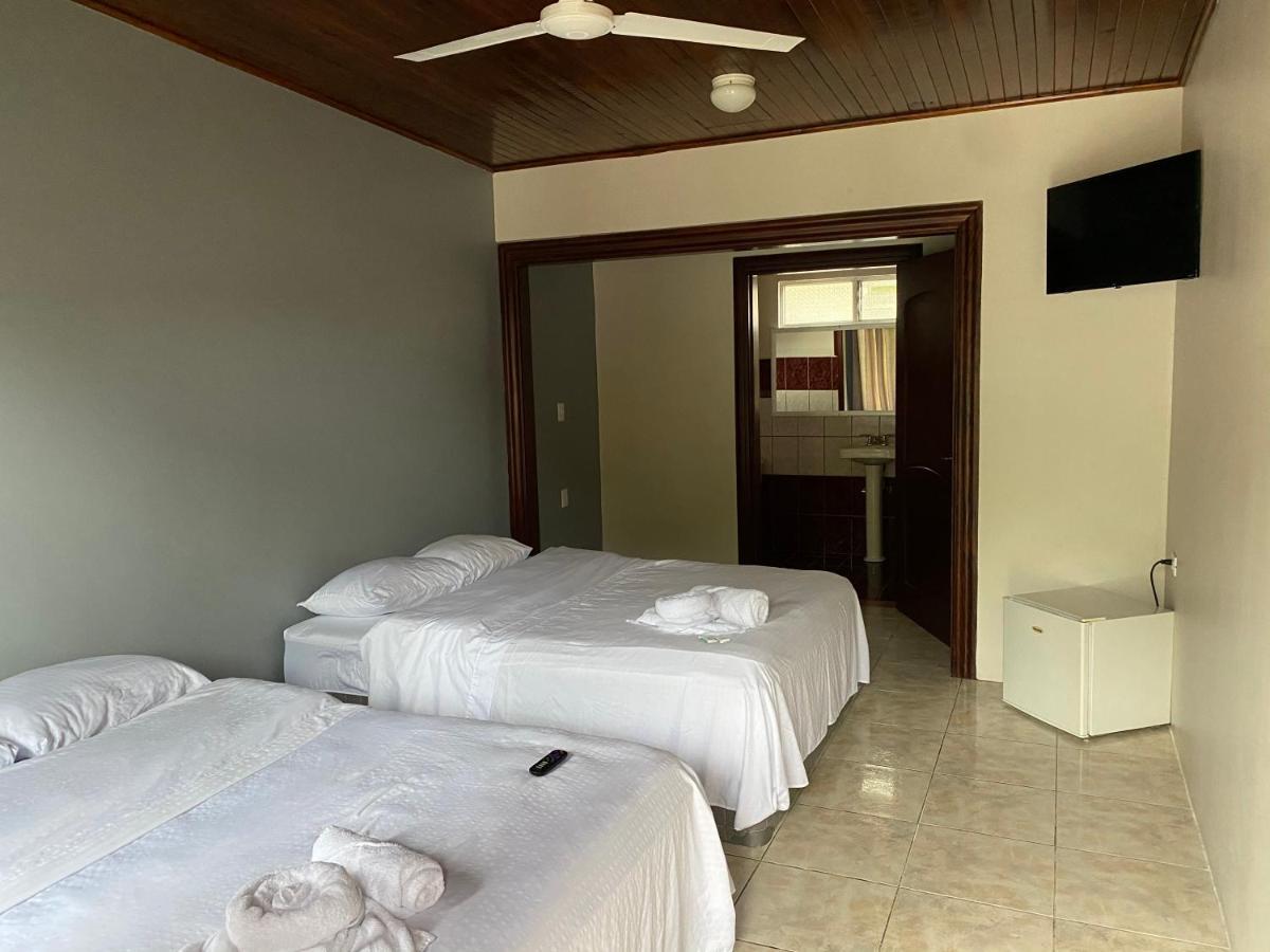 Hotel Puerto San Luis Tilarán Kültér fotó